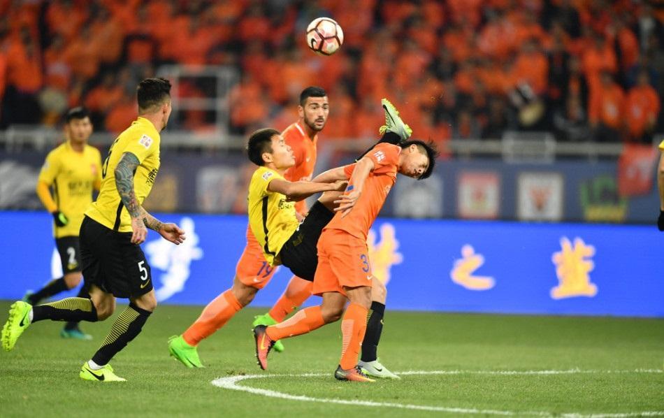 星空体育-广州富力vs山东鲁能泰山历史比分